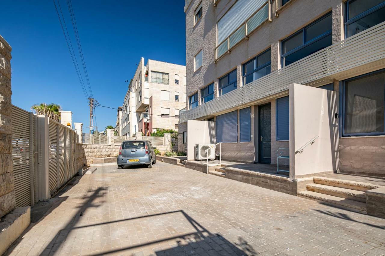 Port City Haifa - Bat Galim Oceanfront Luxury מראה חיצוני תמונה